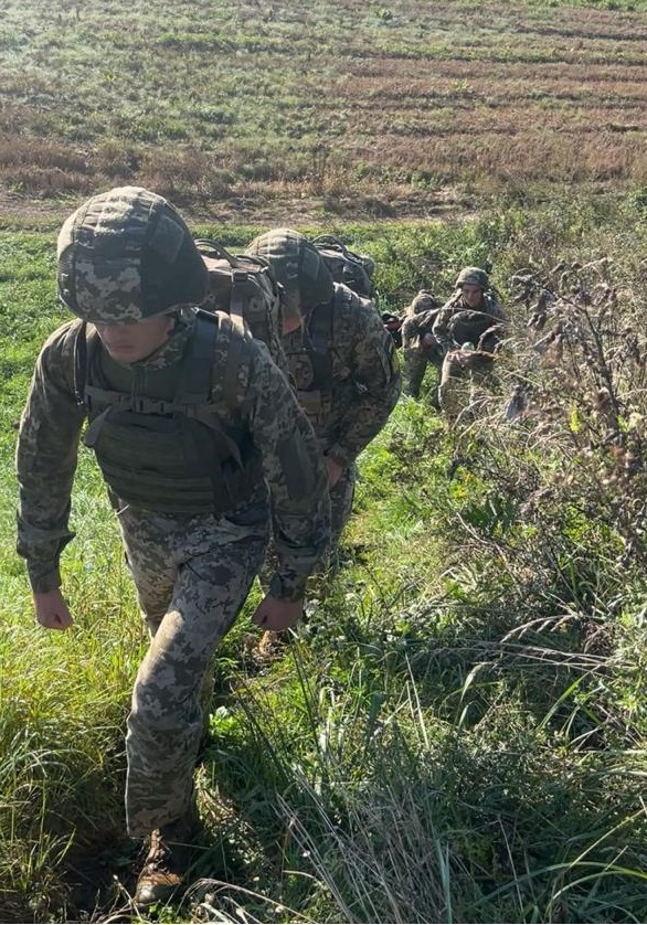 Заняття з бойової армійської системи